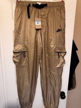 Nike windbreaker pants